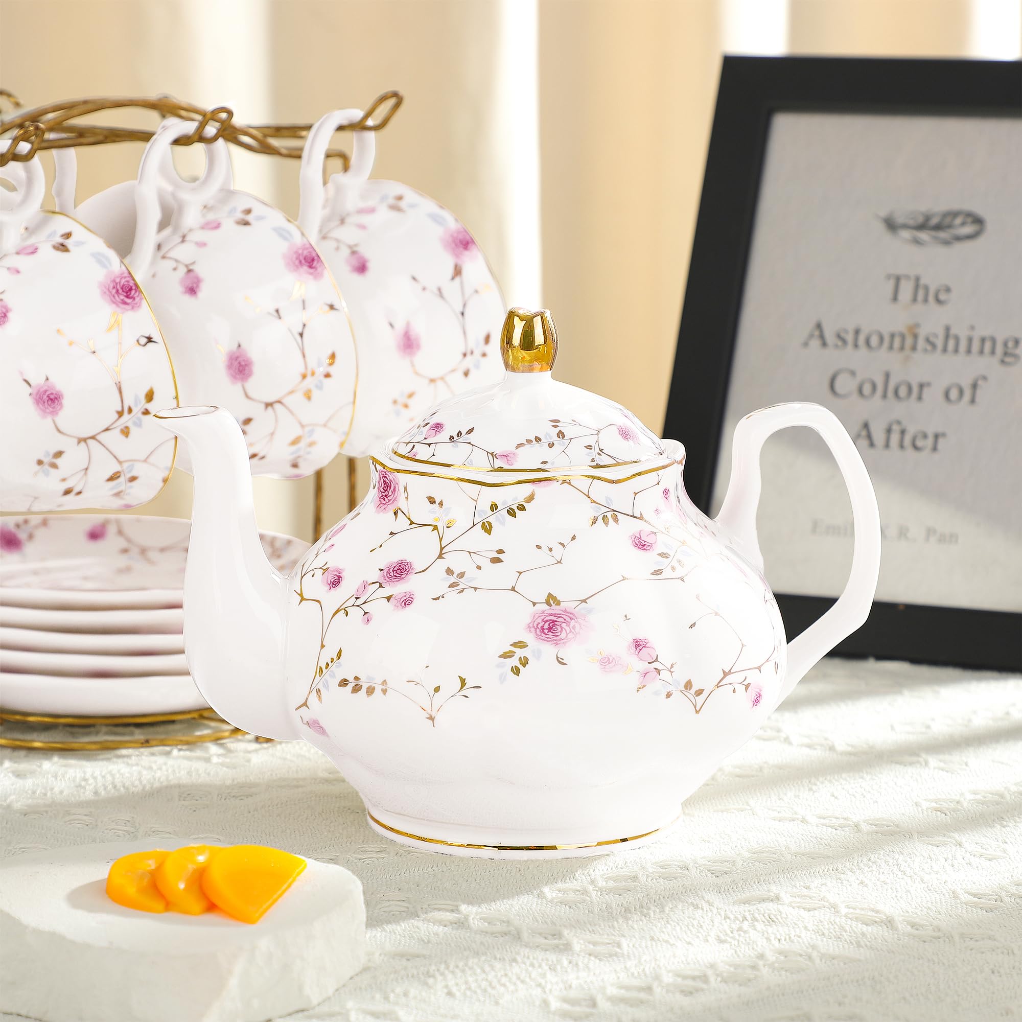 Fanquare azucarero y cremero oro floral, práctico para servicio diario.