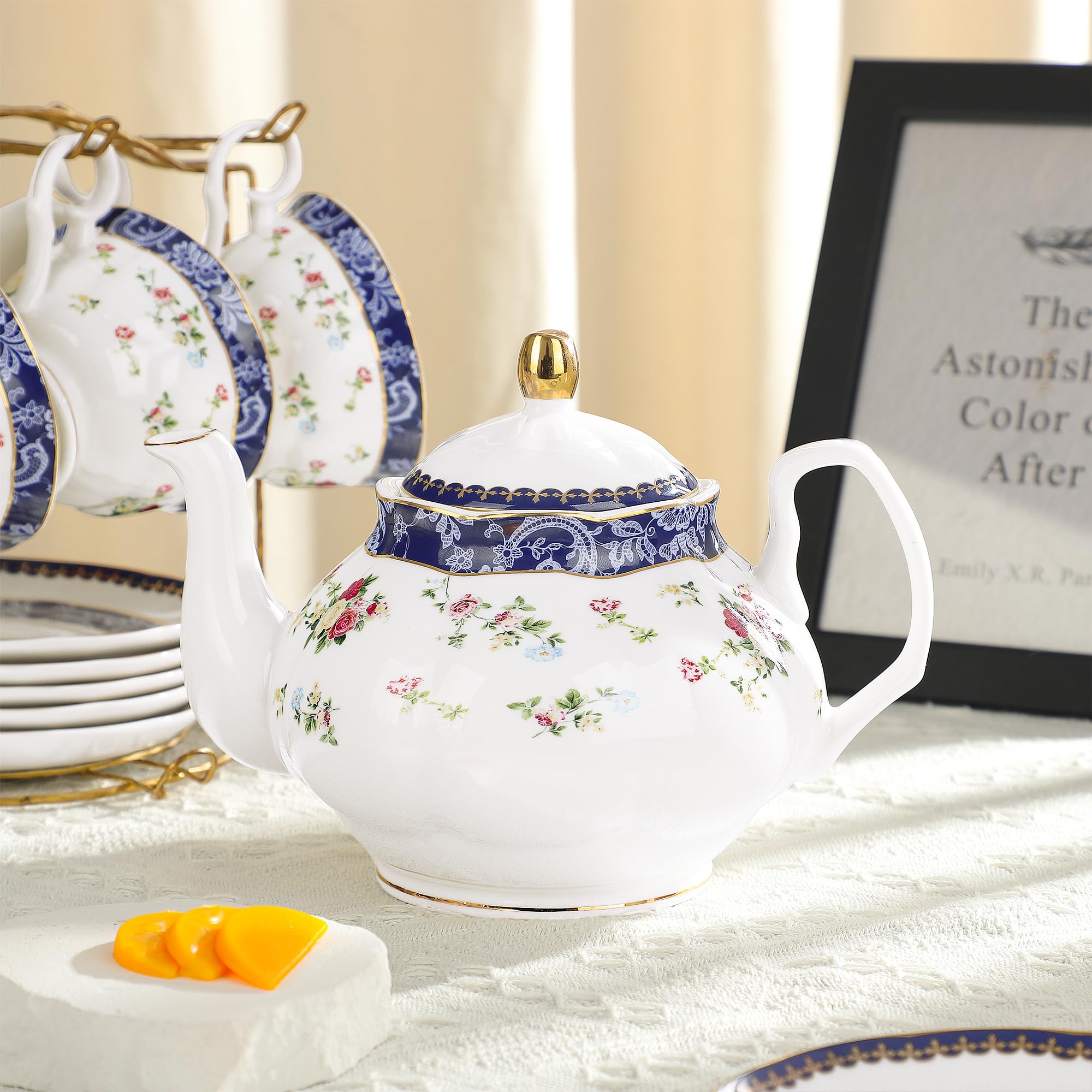 Fanquare tetera china hueso 29oz, perfecta para servir té con estilo.