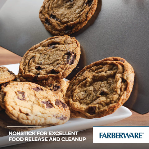 Farberware GoldenBake: molde horneado parejo con antiadhesivo para resultados consistentes.