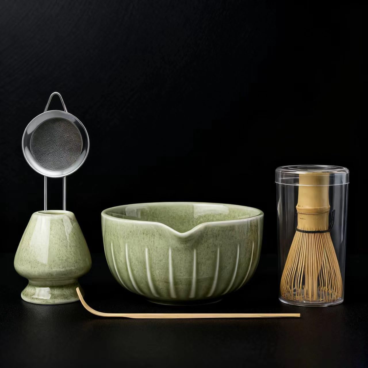 Farielyn-X batidor de matcha de bambú para una mezcla suave y espumosa.