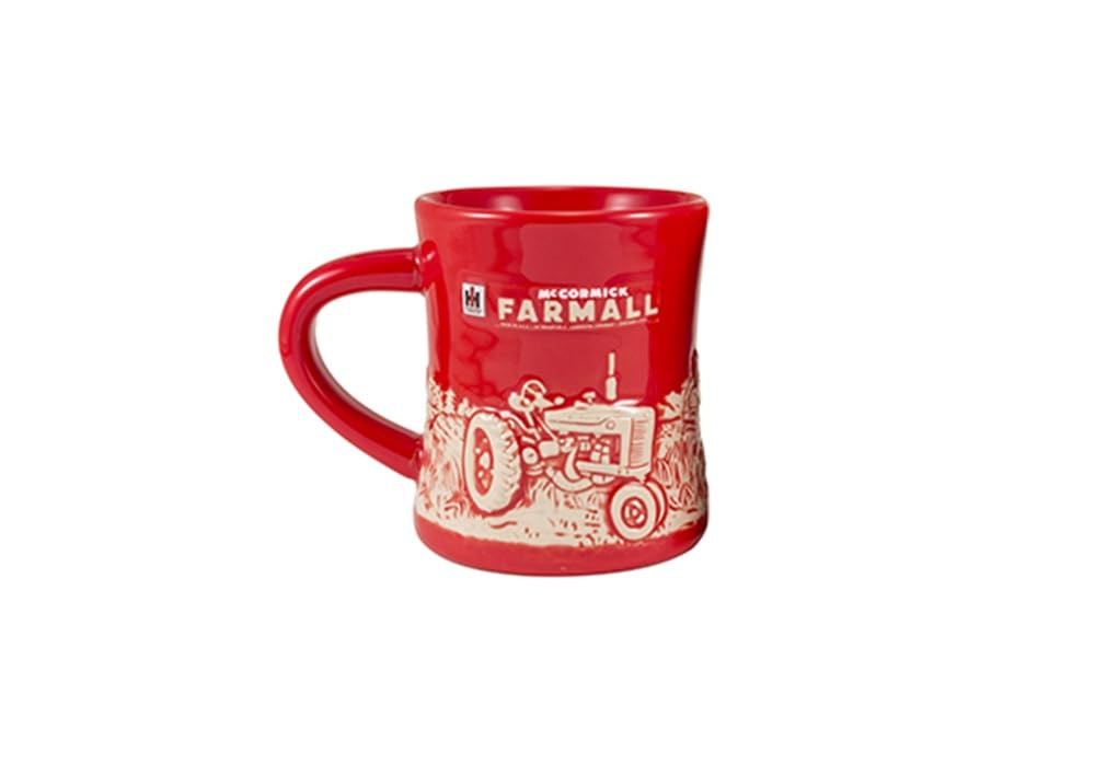 Taza Farmall M con relieve alto para café diario y colección.