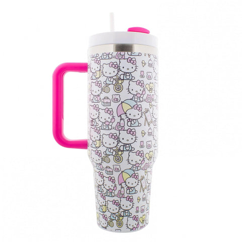 Uso diario o viaje, el vaso Fast Forward Hello Kitty acompaña tus bebidas favoritas.