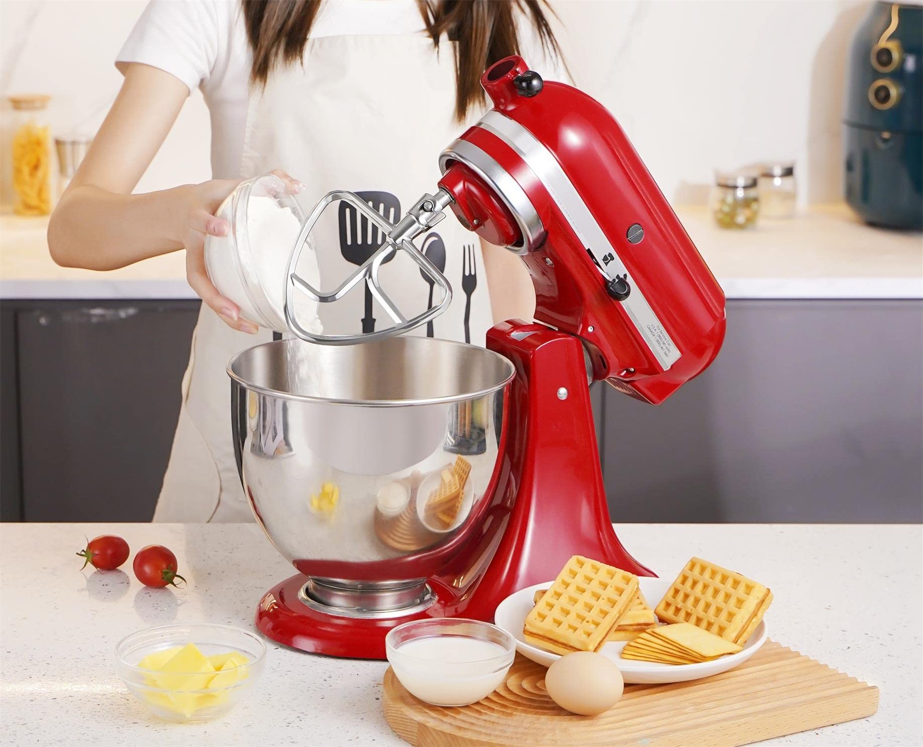 FavorKit batidor plano multifuncional para repostería, versátil para masas y purés.