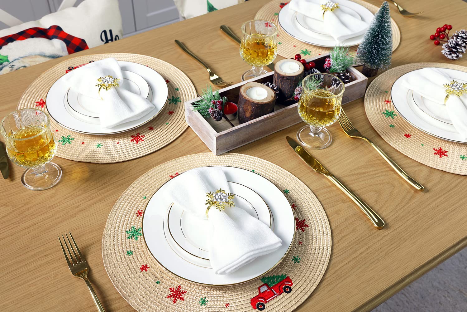 Feuille manteles navideños redondos con camión, perfecto para ambientar mesas de invierno.