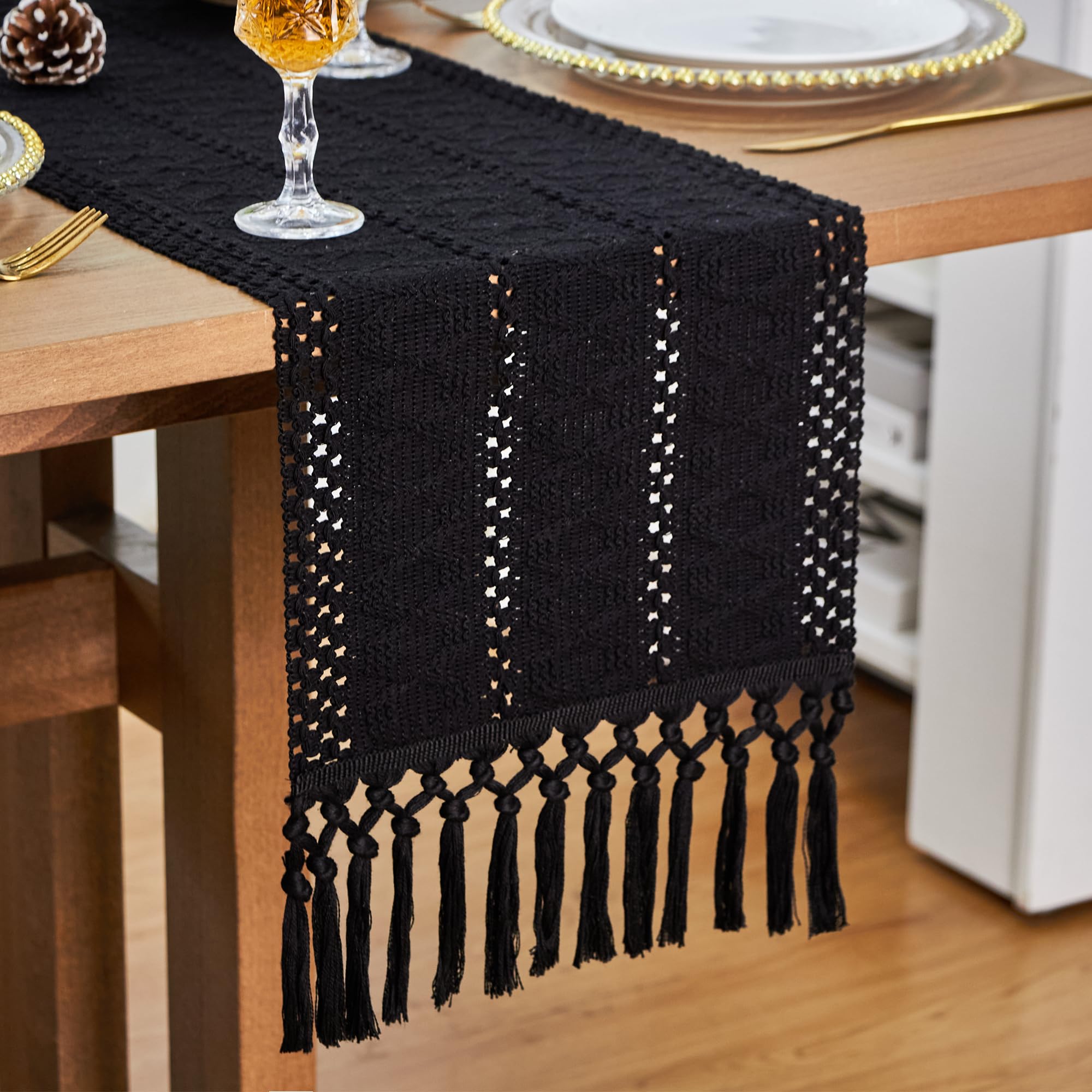 Nudo de macramé de FEXIA añade textura y profundidad.