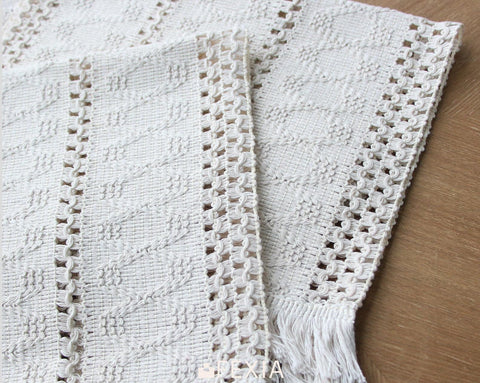 Conjunto de 6 individuales FEXIA boho en mesa amplia y elegante.