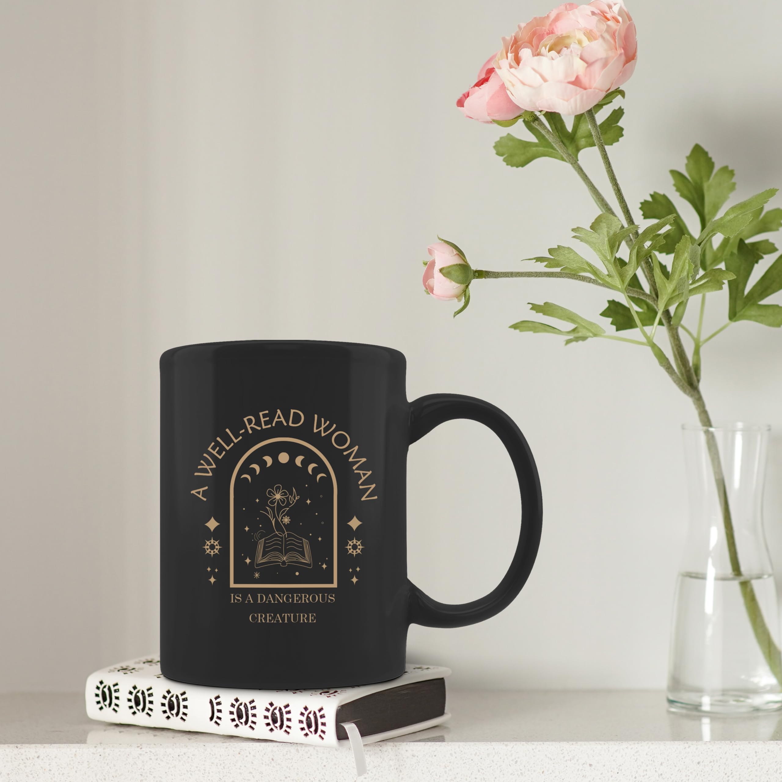 Taza FHUGX con diseño adorable para lectura y momentos de café.
