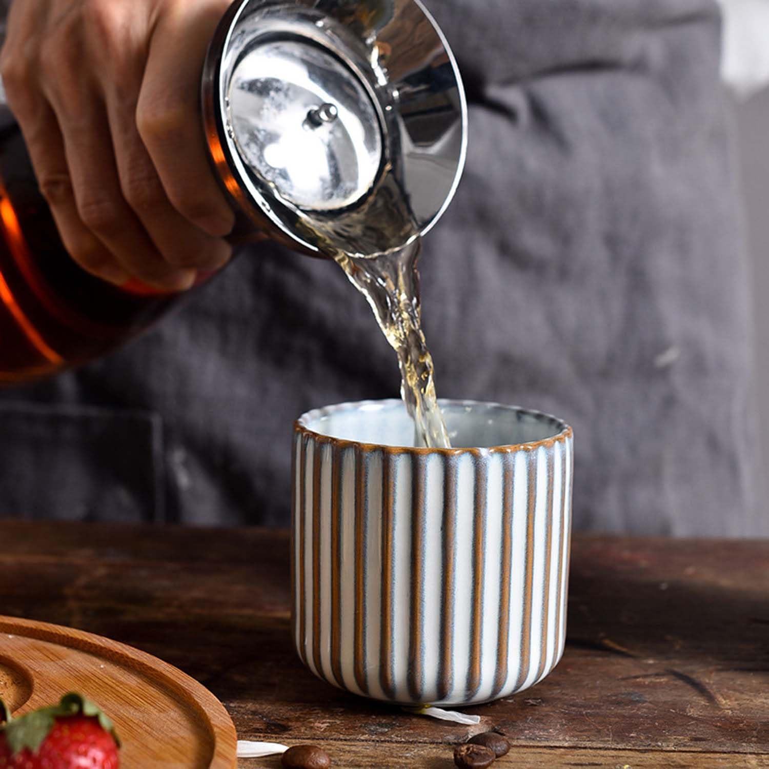 Conjunto FIBOS retro de cerámica blanca, perfecto para restaurantes y oficinas.