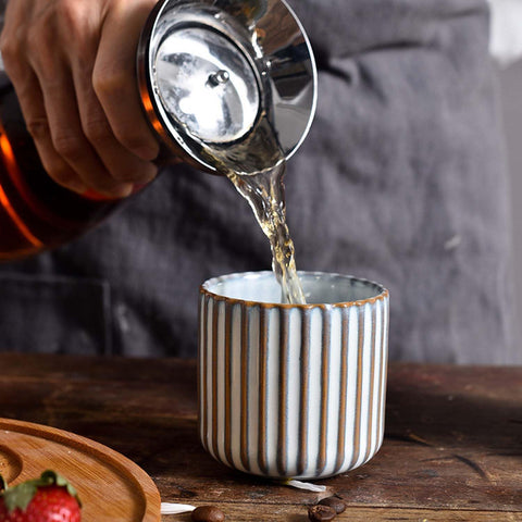 Conjunto FIBOS retro de cerámica blanca, perfecto para restaurantes y oficinas.