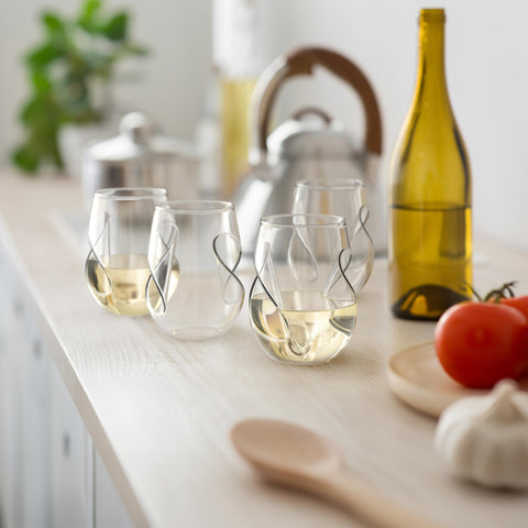 Final Touch Conundrum copa de vino blanco con curvas elegantes para degustación fluida