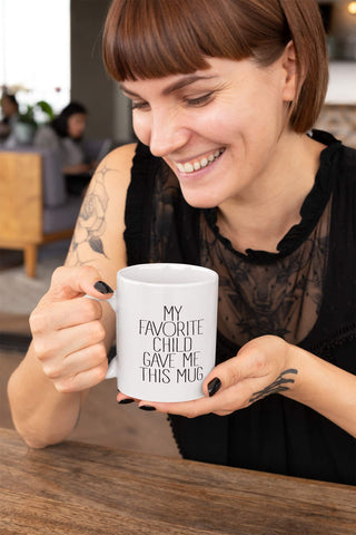 Desayuno en casa con la taza Find Funny Gift Ideas