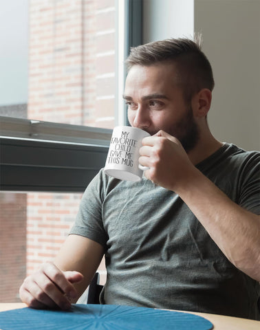 Uso diario en la cocina con la taza Find Funny Gift Ideas