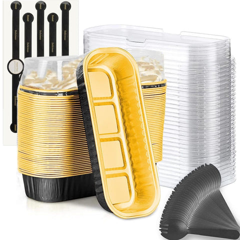 Findful mini moldes rectangulares con tapas y cucharas, ideal para porciones individuales y transporte.