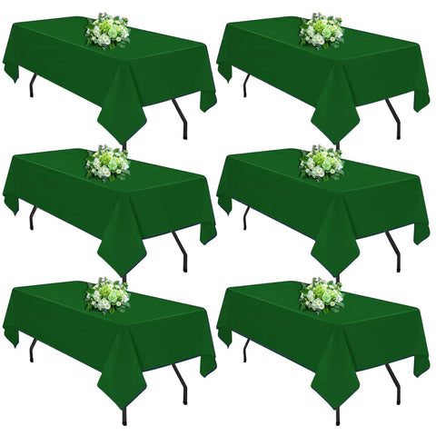 Mantel Hunter Green de FINDYOU para mesa rectangular de 60 × 102 pulgadas, lista para uso.