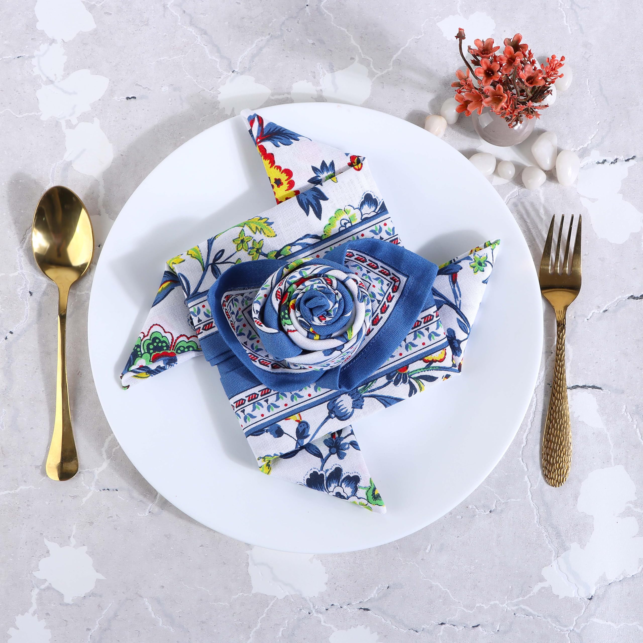 Uso versátil para bodas, banquetes y reuniones en casa.