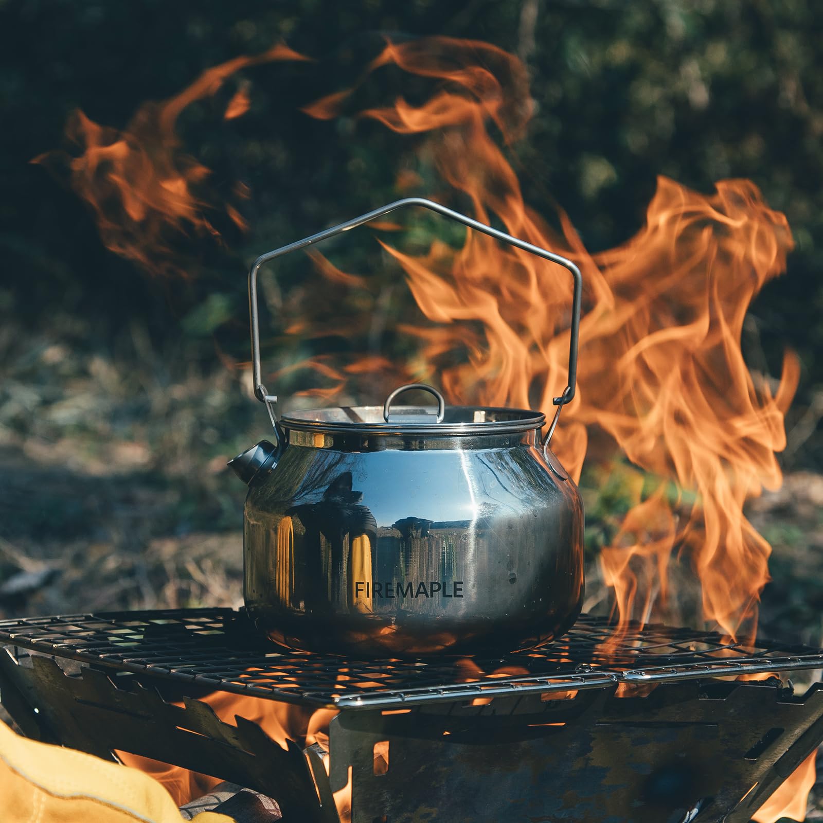 Fire-Maple Antarcti hervidor en entorno de fuego abierto para bebidas calientes