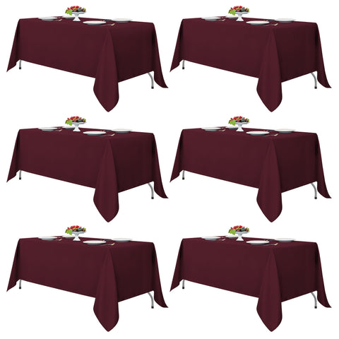 Mantel Fitable Burdeos para boda, escena elegante y fácil de limpiar.