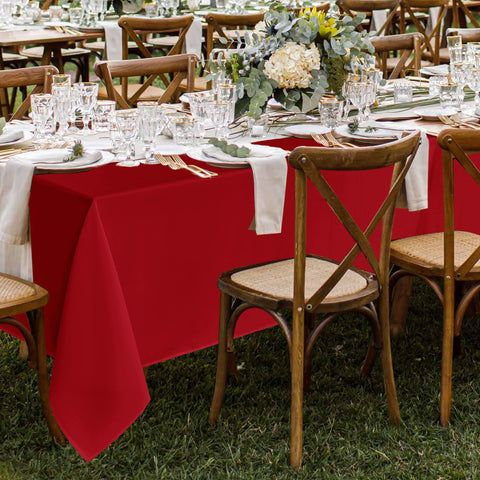 Manteles versátiles para interior y exterior en fiestas