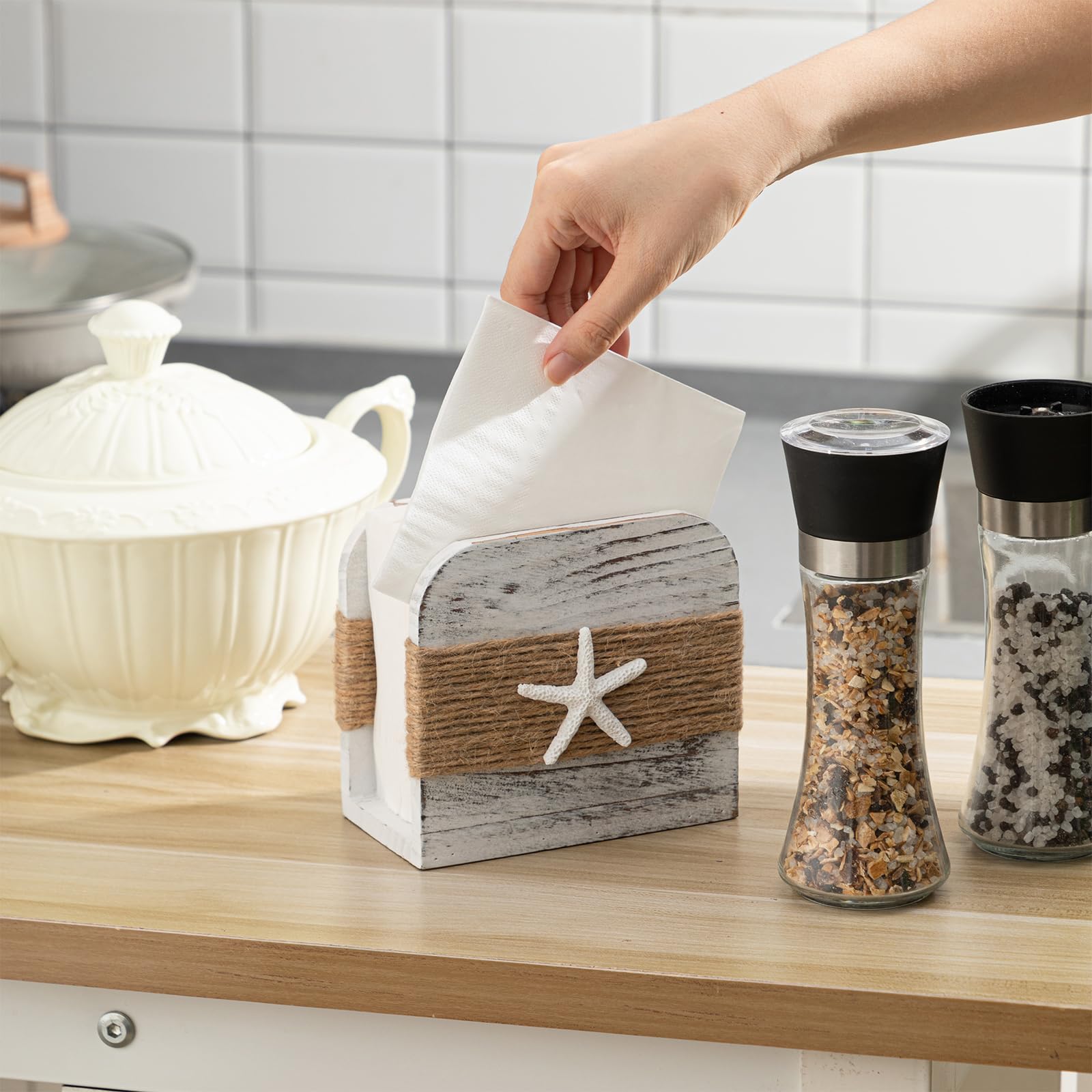 Fiwochic porta-servilletas en encimera de cocina, organización y limpieza visual.