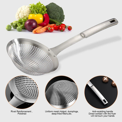 Espumadera FJNATINH con mango ergonómico para mayor comodidad.