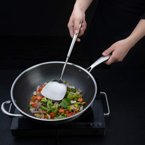 FJNATINH Diseño Ergonomico: agarre cómodo para salteos prolongados.