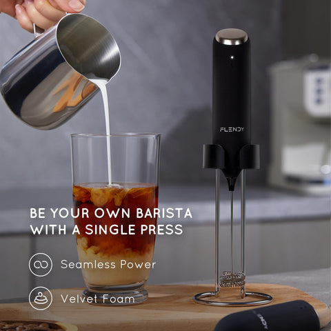 Flendy soporte de carga USB-C mantiene la batidora lista para usar