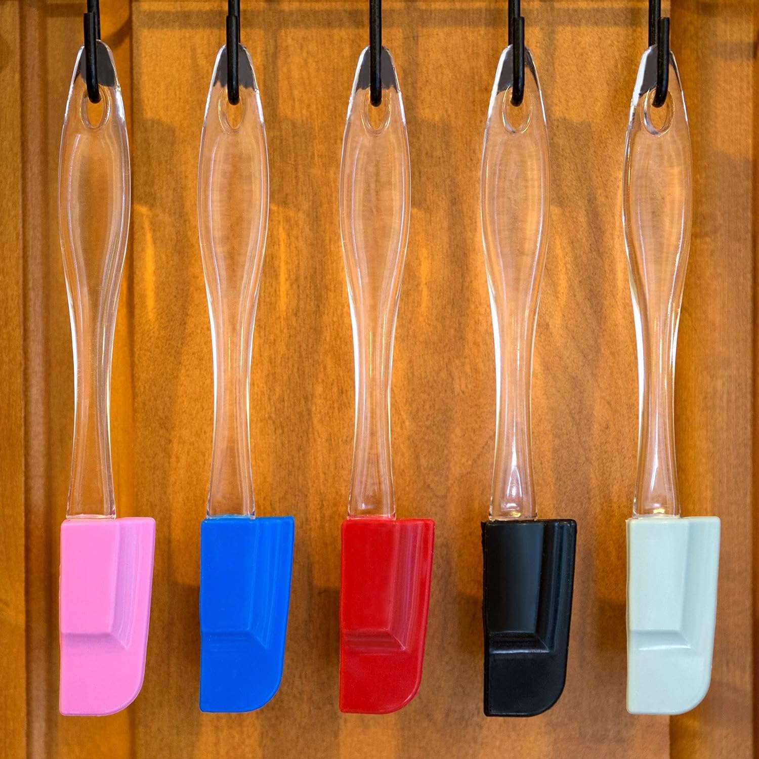 Florida Brands espátula mini con orificios de colgado para secado y almacenamiento.
