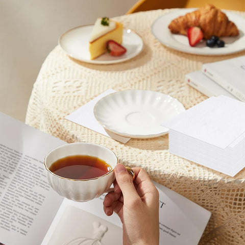FLOWERCAT servilletas coctel 2-ply, higiene y conveniencia en eventos.