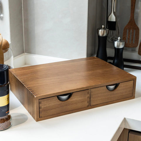 Flyyee Organizador K-Cup de madera: caben hasta 30 cápsulas en la encimera.