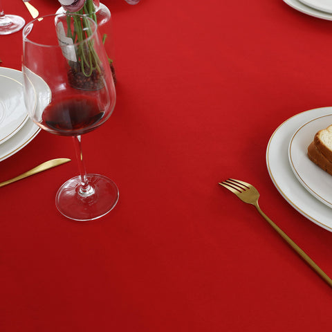 Diseño elegante de mantel FOLINS&HOME para ambientar cenas y fiestas.