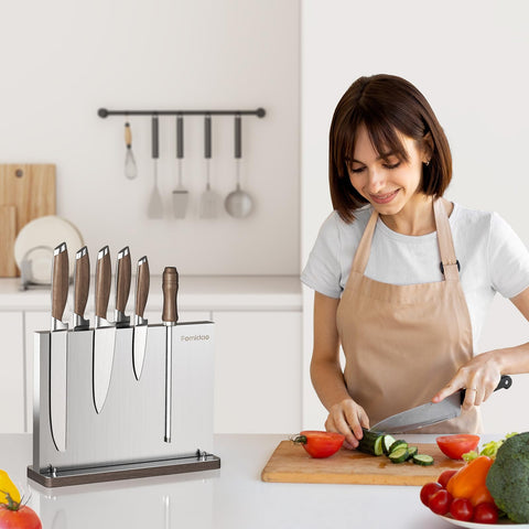Fomidao: diseño moderno en acero y madera para cocinas contemporáneas