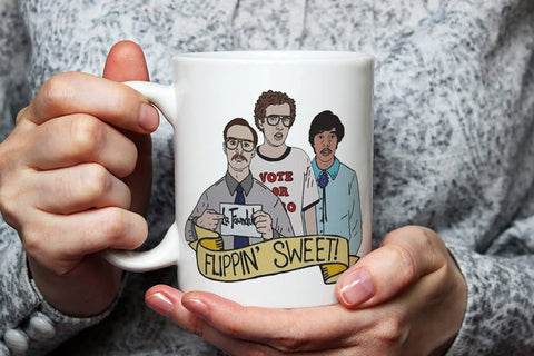 Fonhark Taza Napoleón Dinamita trasera: diseño icónico para coleccionistas