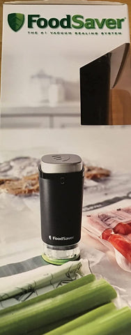 FoodSaver uso ergonómico en la cocina para sellar rápidamente