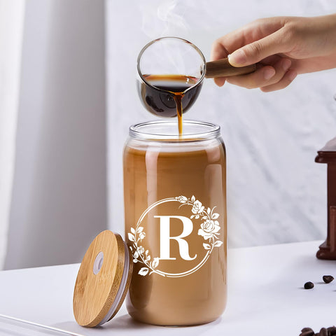 Frerdui: regalo en caja listo para entregar con tapa y pajilla.