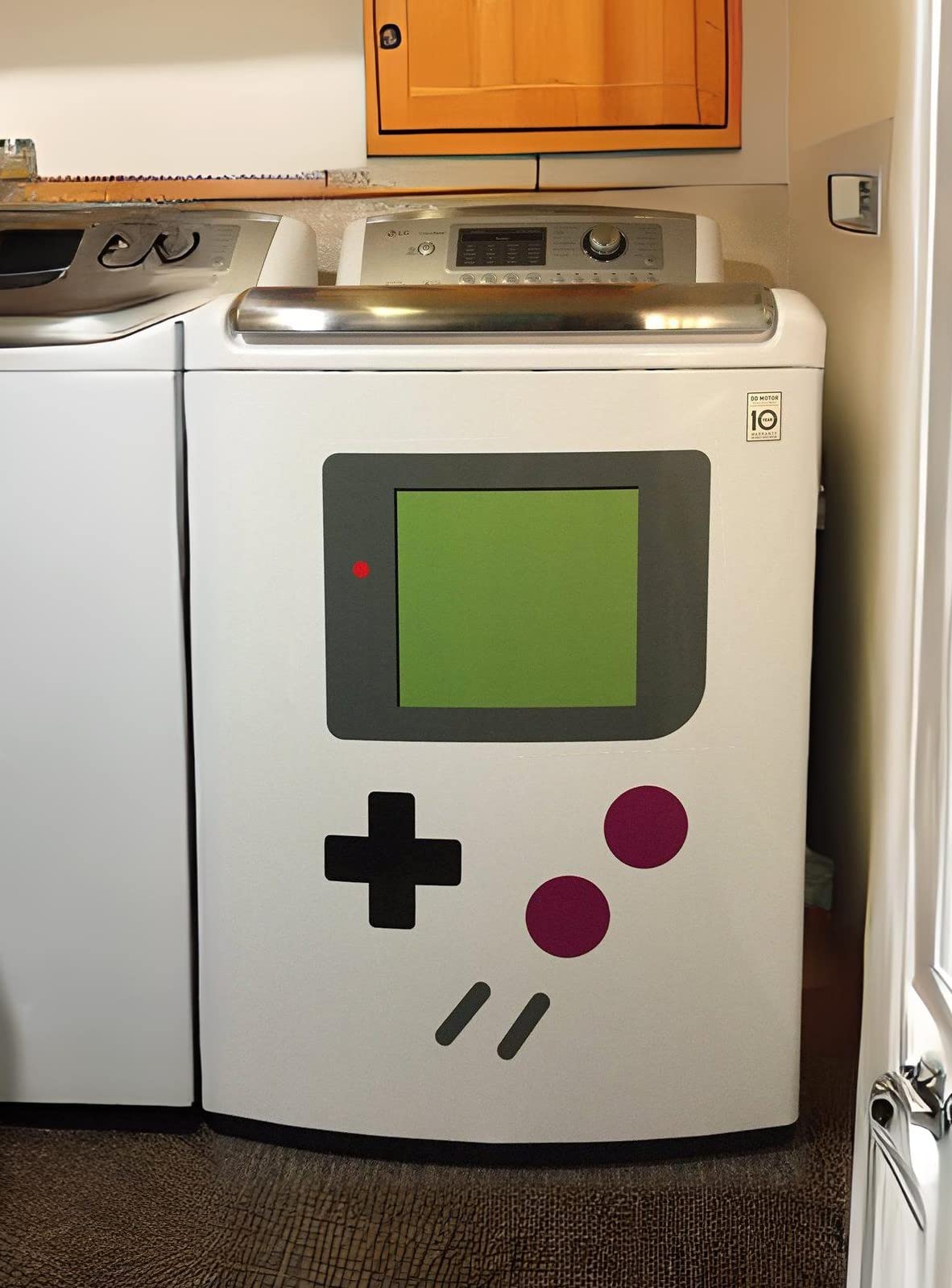 FridgeBoy código Konami: diversión sorpresa al abrir la nevera