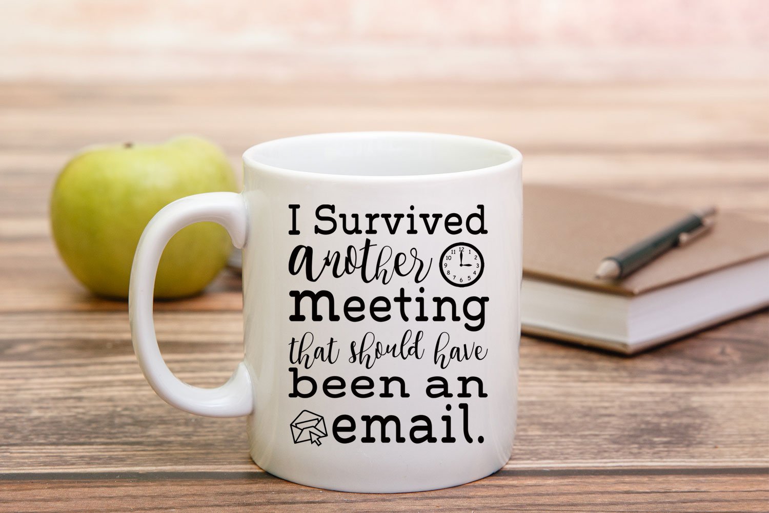 Taza Funnwear: regalo de oficina ideal para amantes del humor.