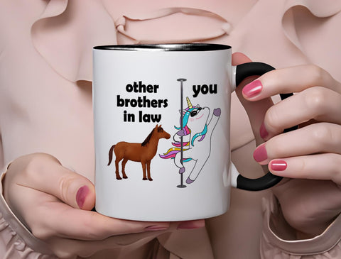 Taza de cerámica FUNNY KIDS' HOME, acabado blanco y diseño simple.