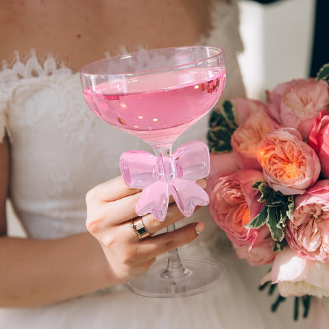 Versátiles para bodas, aniversarios y celebraciones especiales.