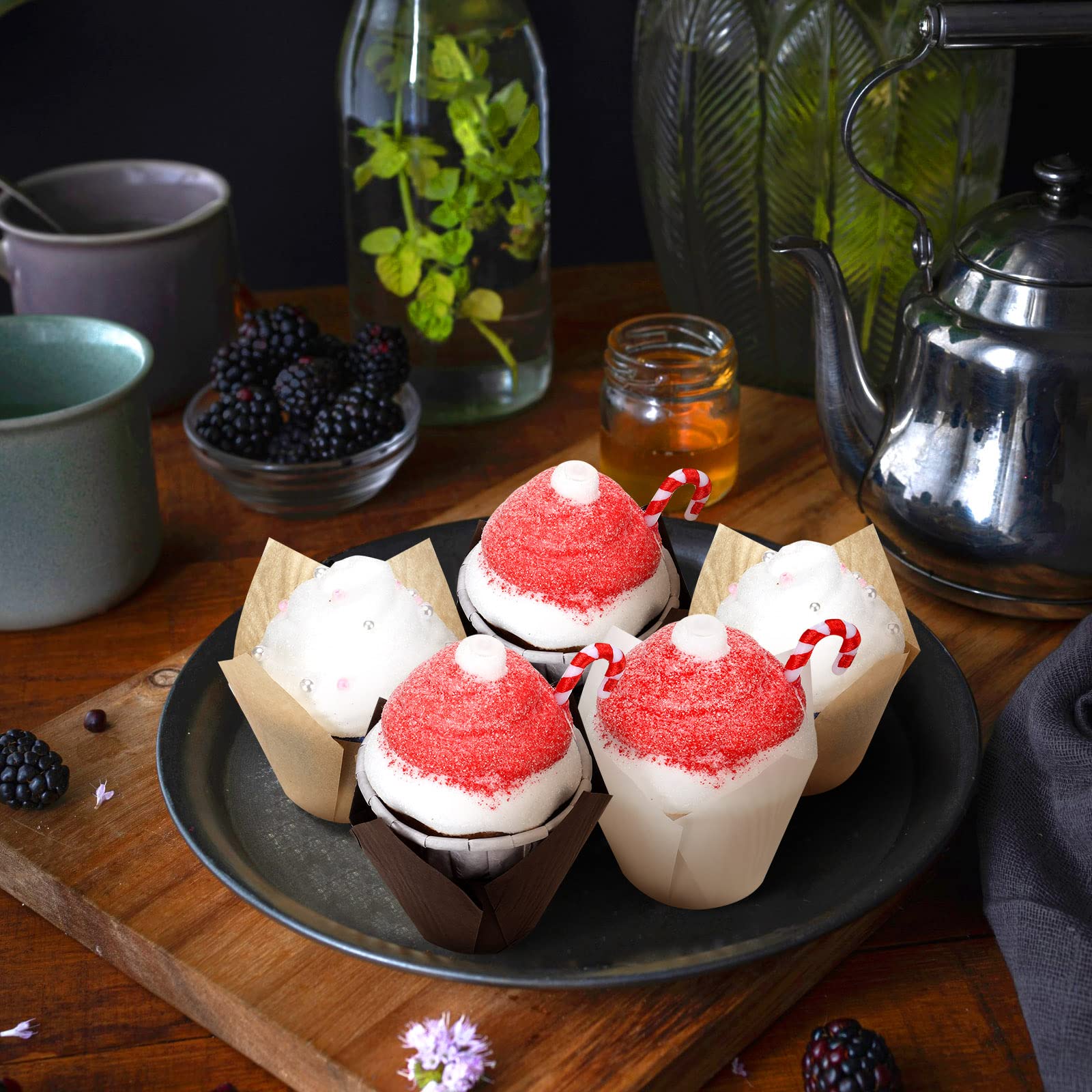 Funtery tamaño base 3,5 cm, compatible con moldes estándar para cupcakes.