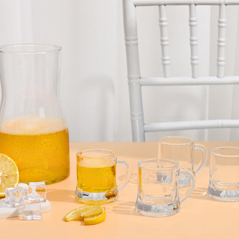 Vaso mini de cerveza Futtumy para celebrar en reuniones.