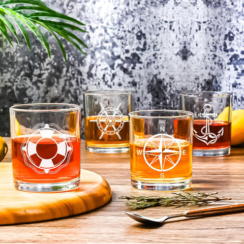 Vaso Futtumy con brújula, perfecto para cenas náuticas.