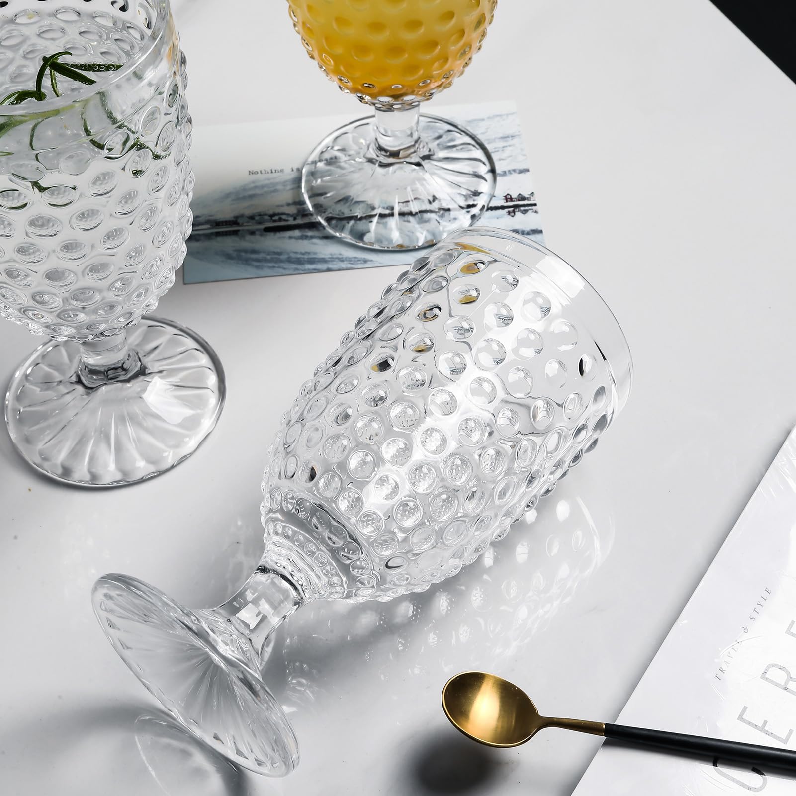 Copa para cerveza Hobnail de G, opción elegante.