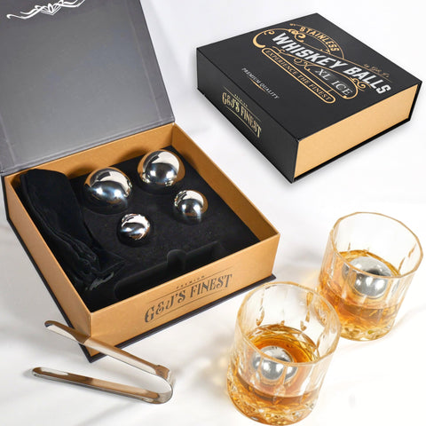 G & J's Finest bolas de whiskey grandes y pequeñas para enfriar sin diluir.