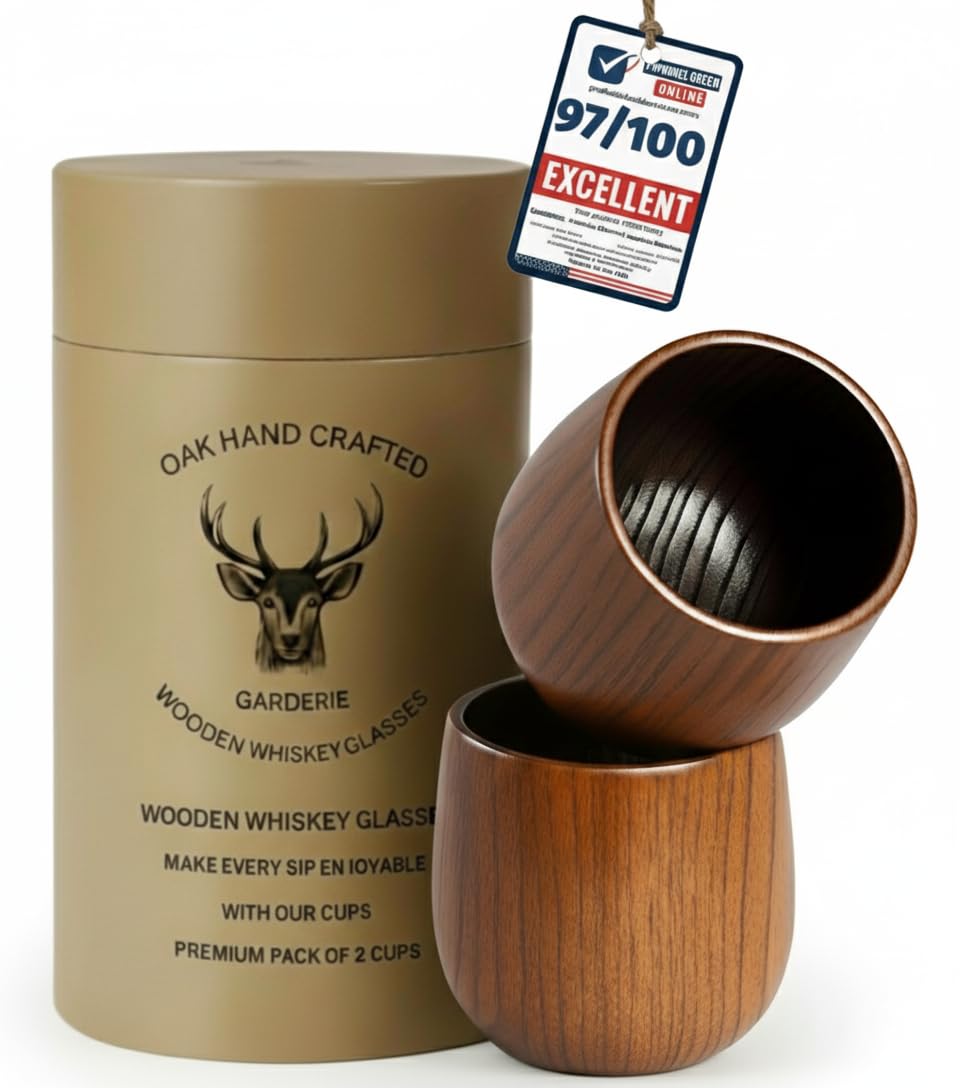 Vaso Garderie para bourbon con madera carbonizada, ideal para degustaciones en casa.
