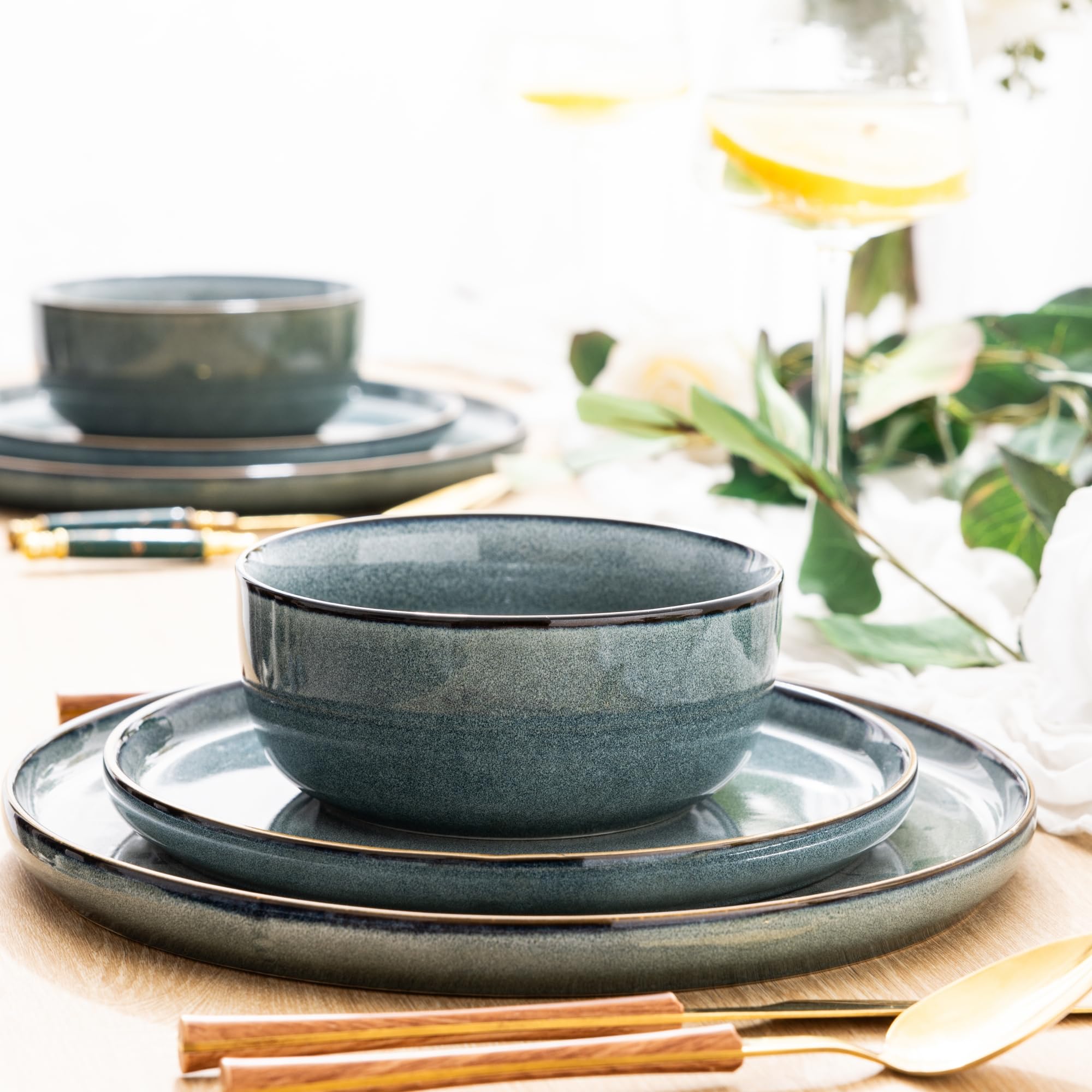 GBHOME diseño moderno con borde alto para una mesa limpia.