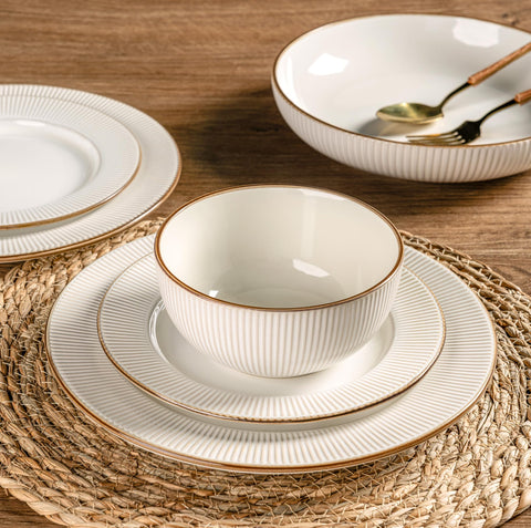 GBHOME platos blancos con borde oscuro y relieve, ideal para cenas formales