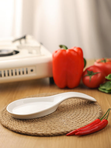Reposacucharas GDCZ en encimera de cocina, diseño práctico y limpio.
