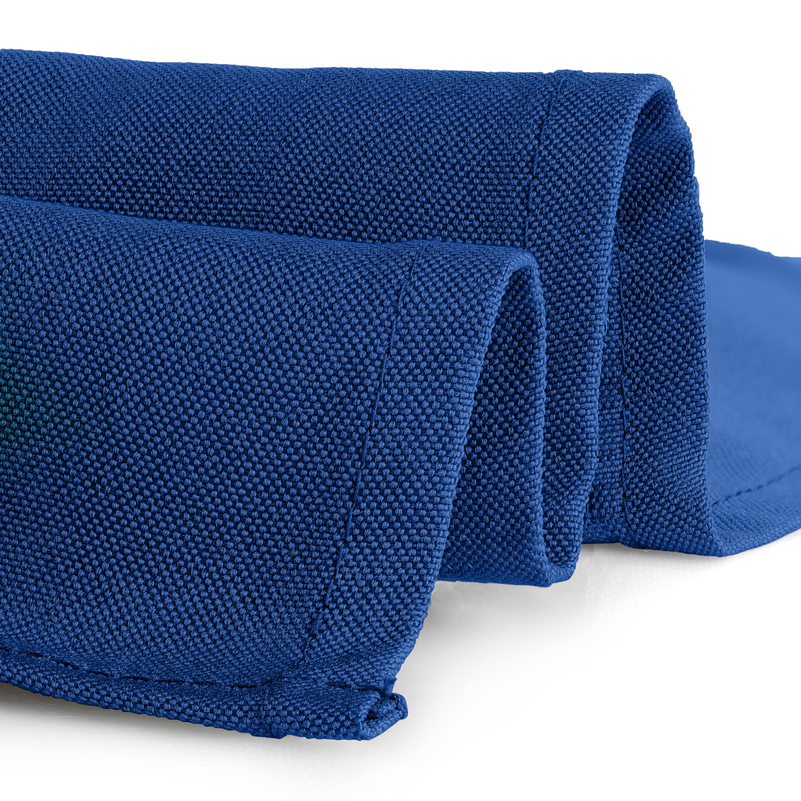 Mantel Gee Di Moda, tela poliéster duradera, ideal para uso repetido