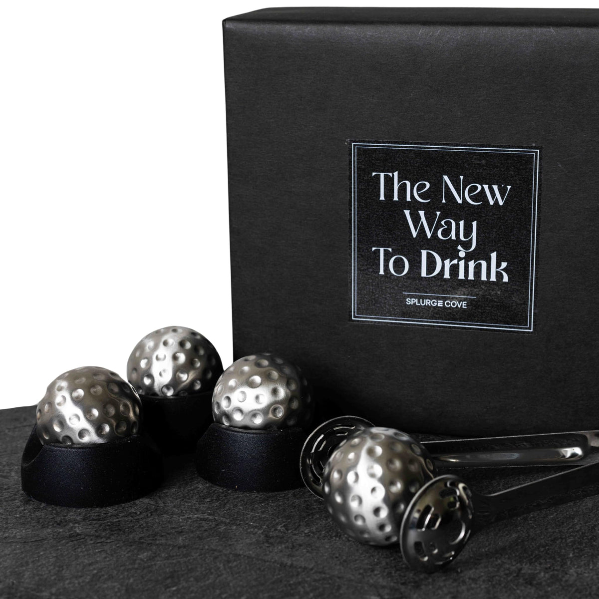 Bolas de golf genéricas enfriando whisky sin diluir, para un sabor puro