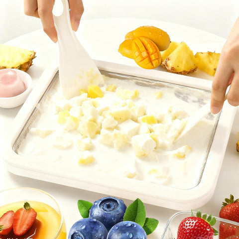 Generic diversión familiar: niños y adultos pueden crear helados